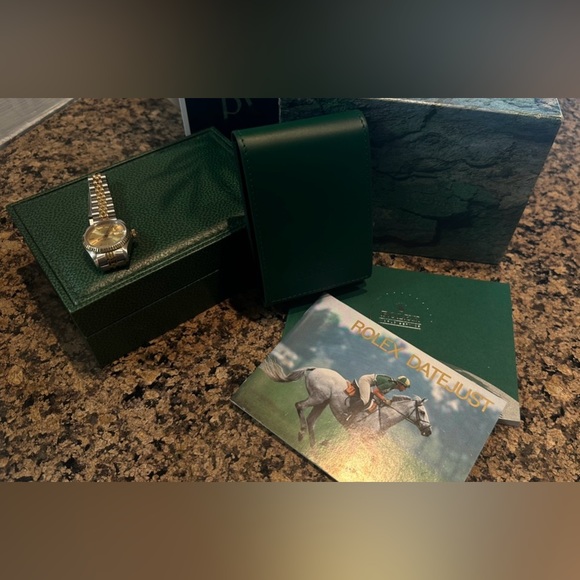 Rolex Datejust 26mm, 18KT Gold & Stainless Steel, Authentic & Rolex Guarantee! - Picture 8 of 14